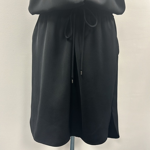 Vince V-Neck Drawstring Dress Black Constrast Trim Medium Modern Chic Office - Picture 6 of 11